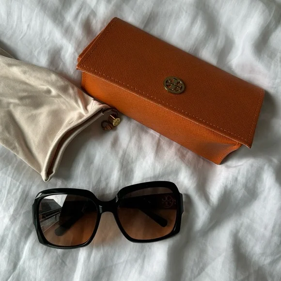 Tory Burch Sunglasses | Barely Used - Picture 1 of 7